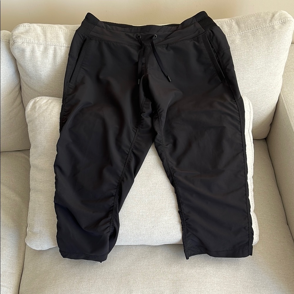 Women’s Athletic Capris with Ruching Details